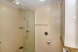 Апартаменты Highvill Deluxe Apartments Нур-Султан Апартаменты Делюкс-34